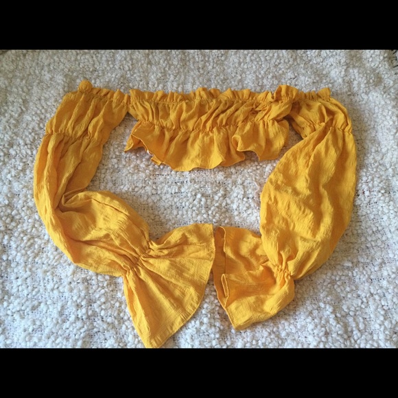 SHEIN Off Shoulder Gathered Sleeve Peplum Top - Picture 2 of 2